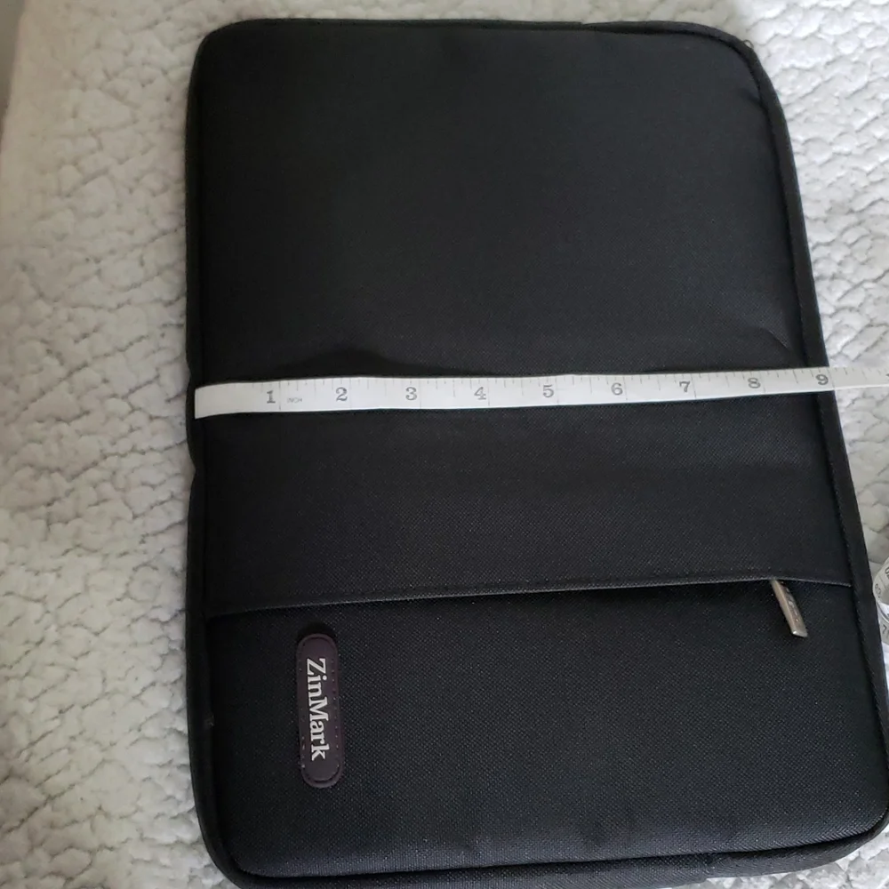 NWOT ZinMark Laptop Black Carrying Bag 13 x 9in